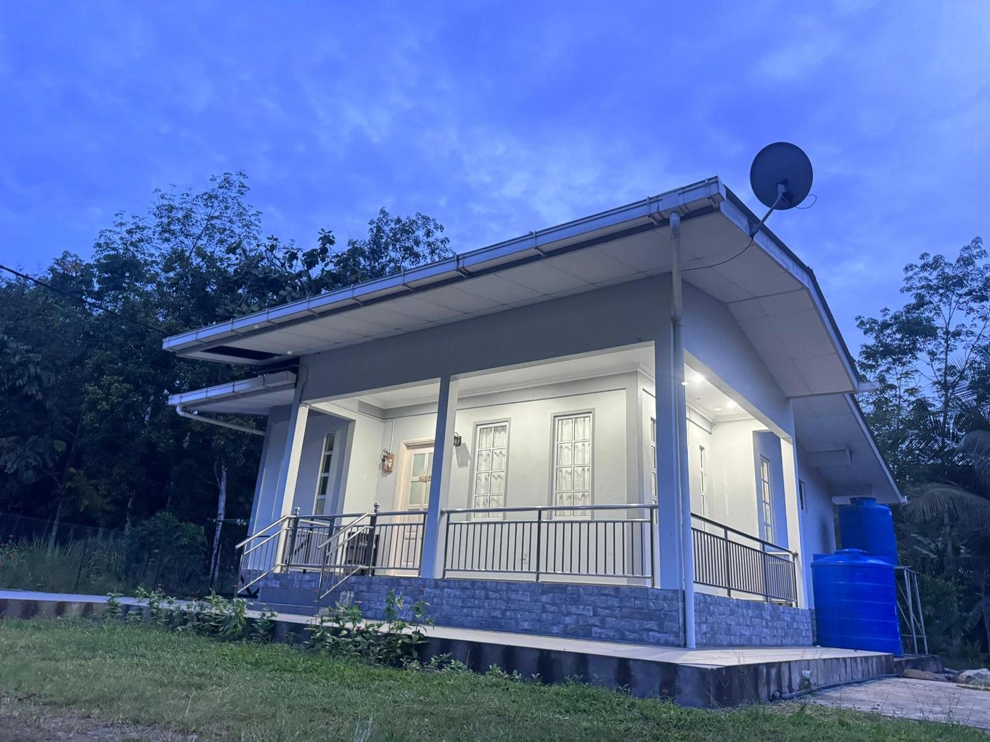 Grace Guesthouse Kota Belud Экстерьер фото